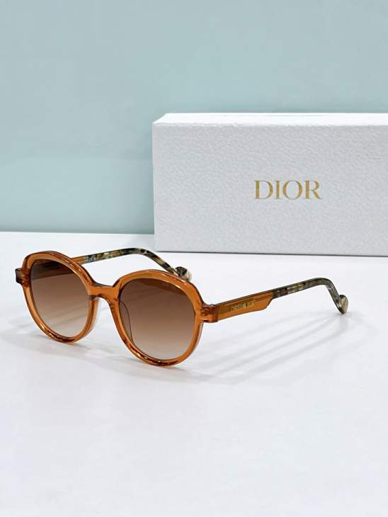 Picture of Dior Sunglasses _SKUfw76702296fw